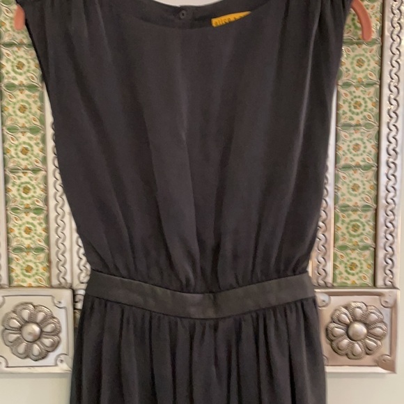 Alice + Olivia Sayah Black Silk Dress - Picture 3 of 11